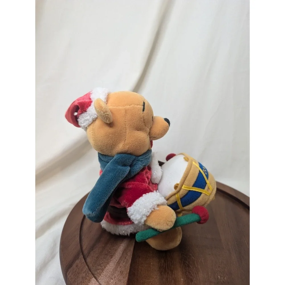 Disney‎ Store 2001 Christmas/Holiday Winnie The Pooh Plush With Drum And Hat